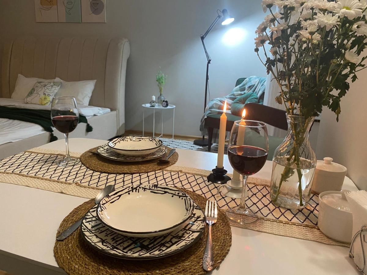 Like Home Apartments&Rooms Almatı Dış mekan fotoğraf