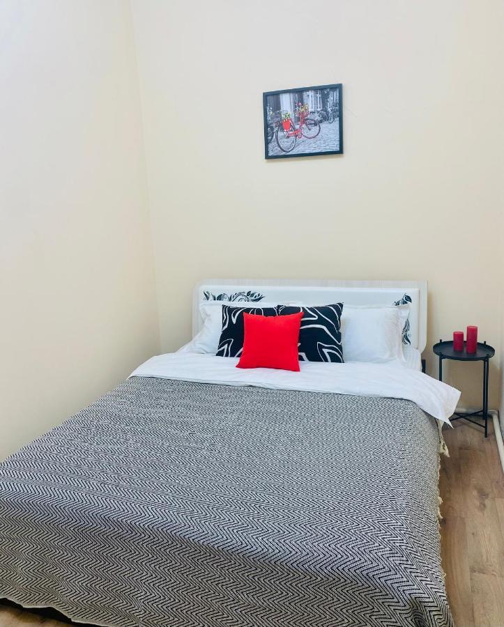 Like Home Apartments&Rooms Almatı Dış mekan fotoğraf