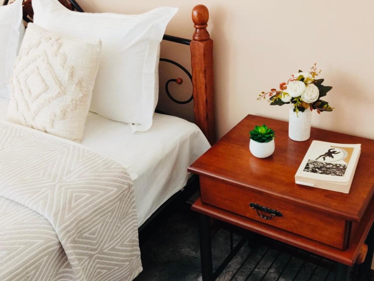 Like Home Apartments&Rooms Almatı Dış mekan fotoğraf