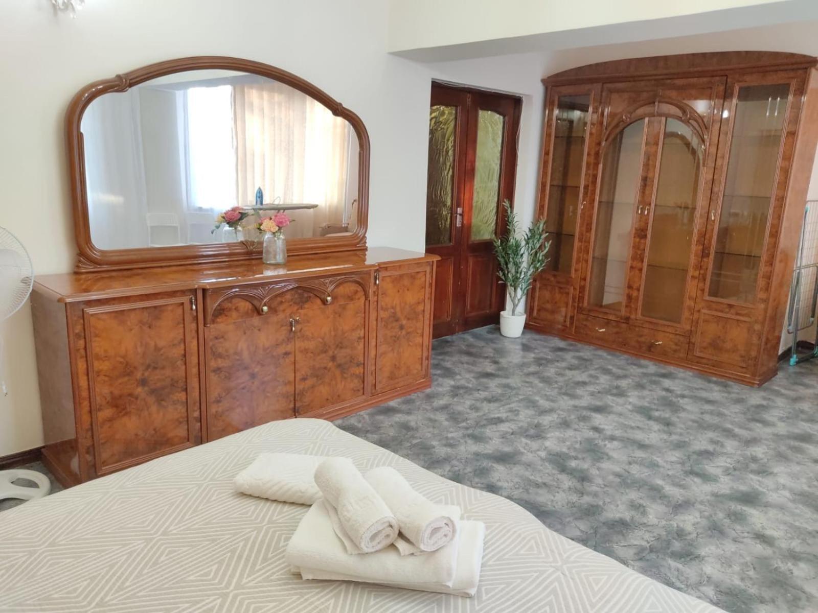Like Home Apartments&Rooms Almatı Dış mekan fotoğraf