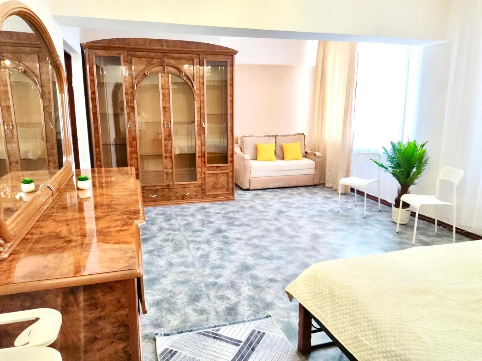 Like Home Apartments&Rooms Almatı Dış mekan fotoğraf